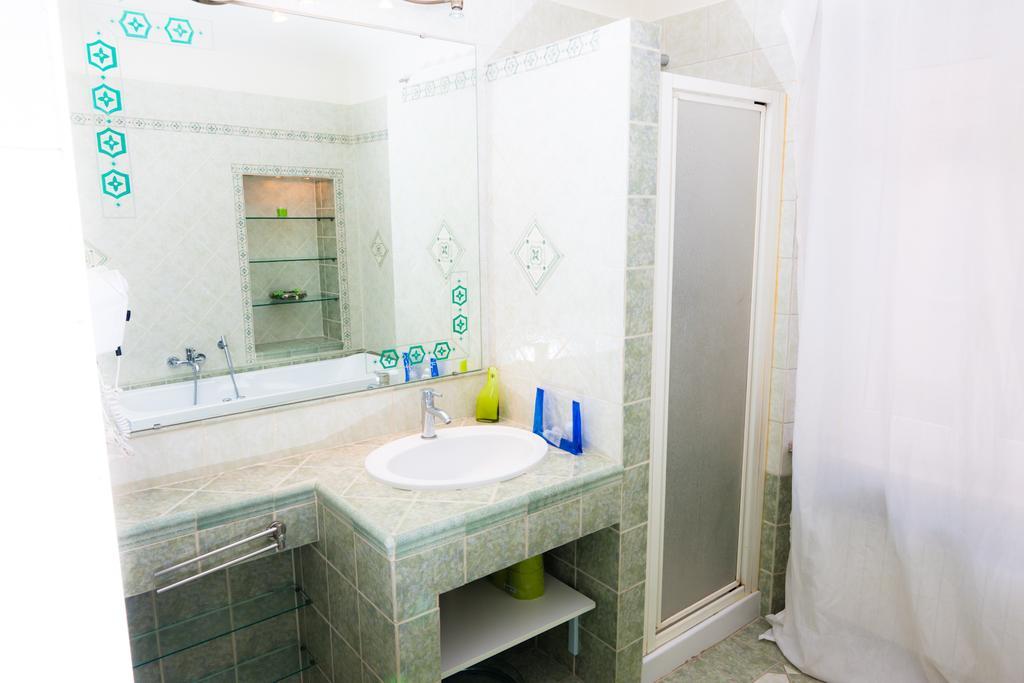 أليساندريا B&B Arcobaleno الغرفة الصورة